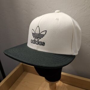 Adidas Originals Trefoil Snapback Hat | Cream & Green Flat Brim | OSFM